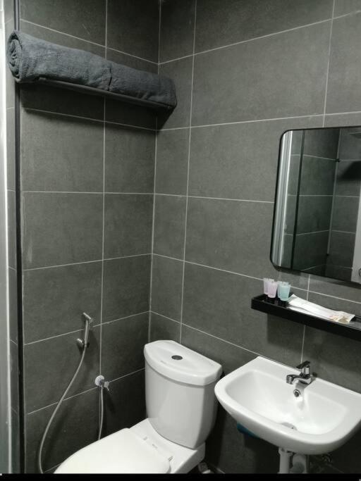 Amani Staycation Bandar Seri Alam#Studio Room Masai Eksteriør billede
